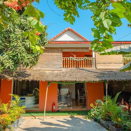 Tropical Villa Siem Reap Bagian luar foto