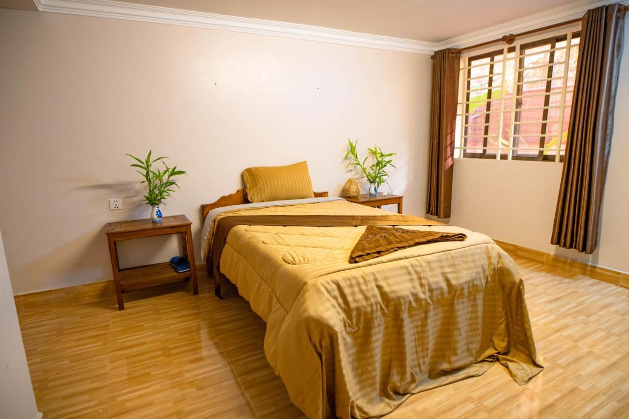 Tropical Villa Siem Reap Bagian luar foto